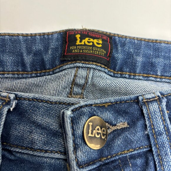 Lee Slim Straight Women's size 4P Dark Wash Blue Denim jeans - Picture 2 of 4